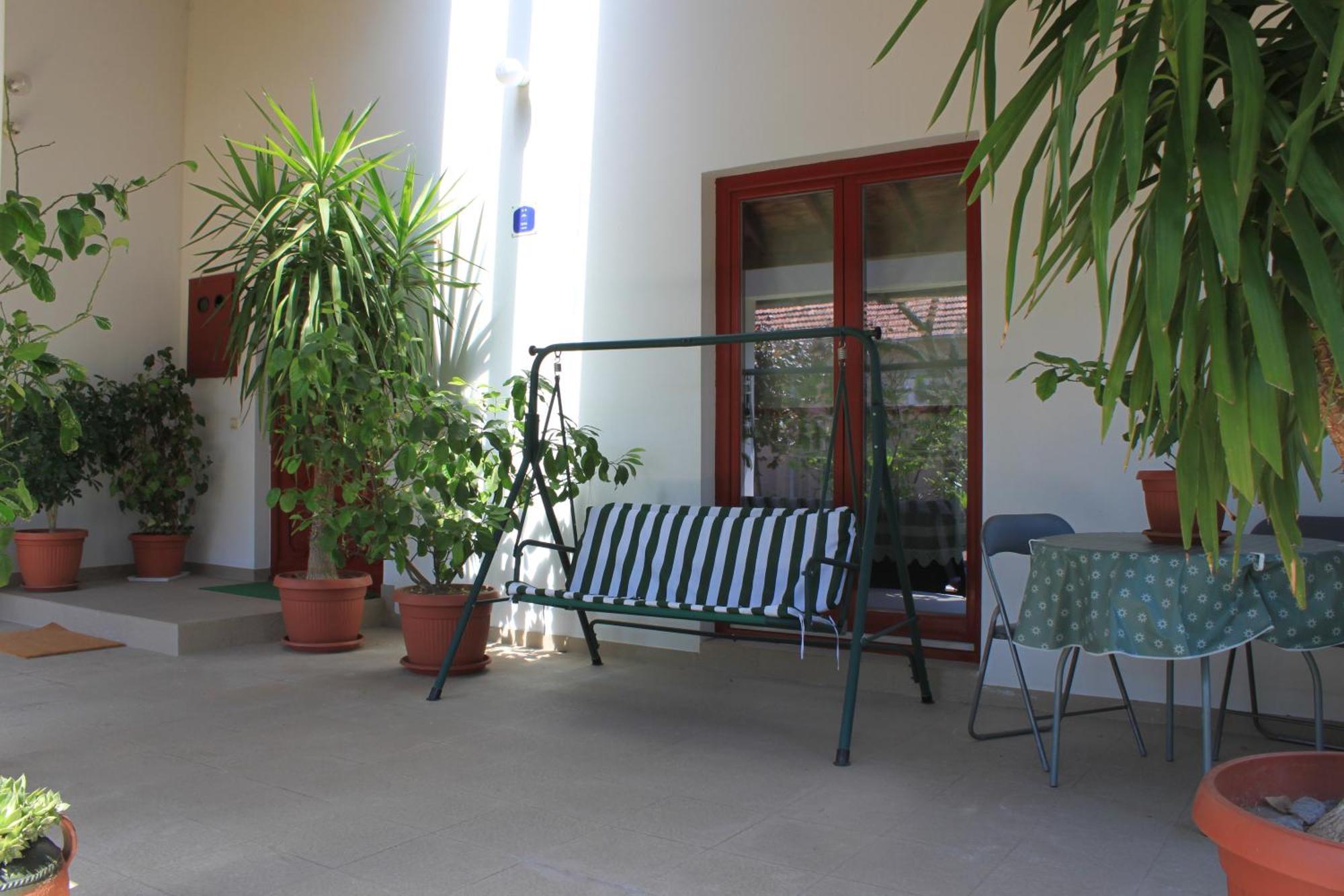 Boulevard Garden House - Free And Save Parking In The Locked Yard Ćuprija Pokoj fotografie
