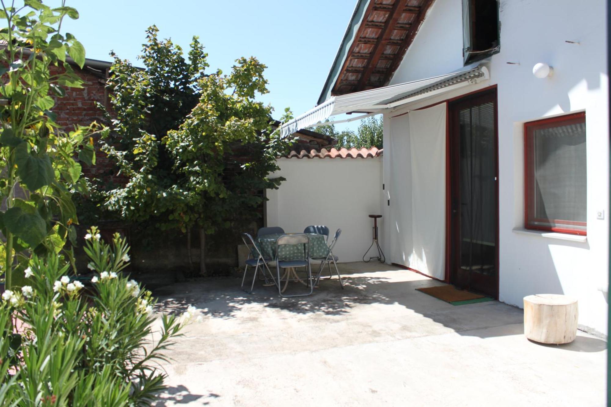 Boulevard Garden House - Free And Save Parking In The Locked Yard Ćuprija Pokoj fotografie